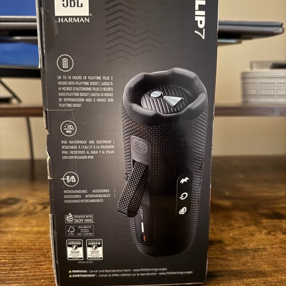 JBL Flip 7 Portable Speaker - Black - Picture 3 of 4